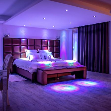 Spalace Cuincy Ngoại thất bức ảnh