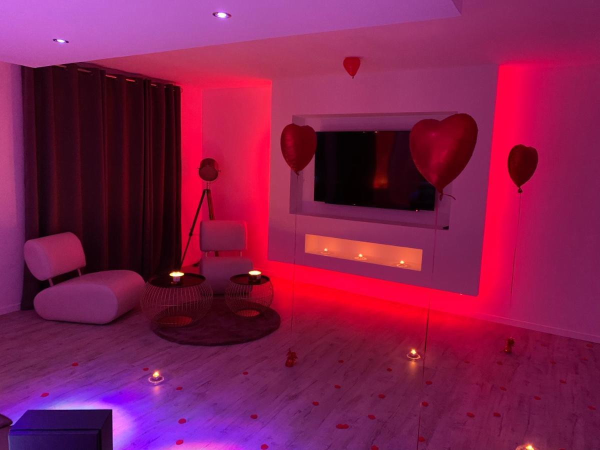 Spalace Cuincy Ngoại thất bức ảnh