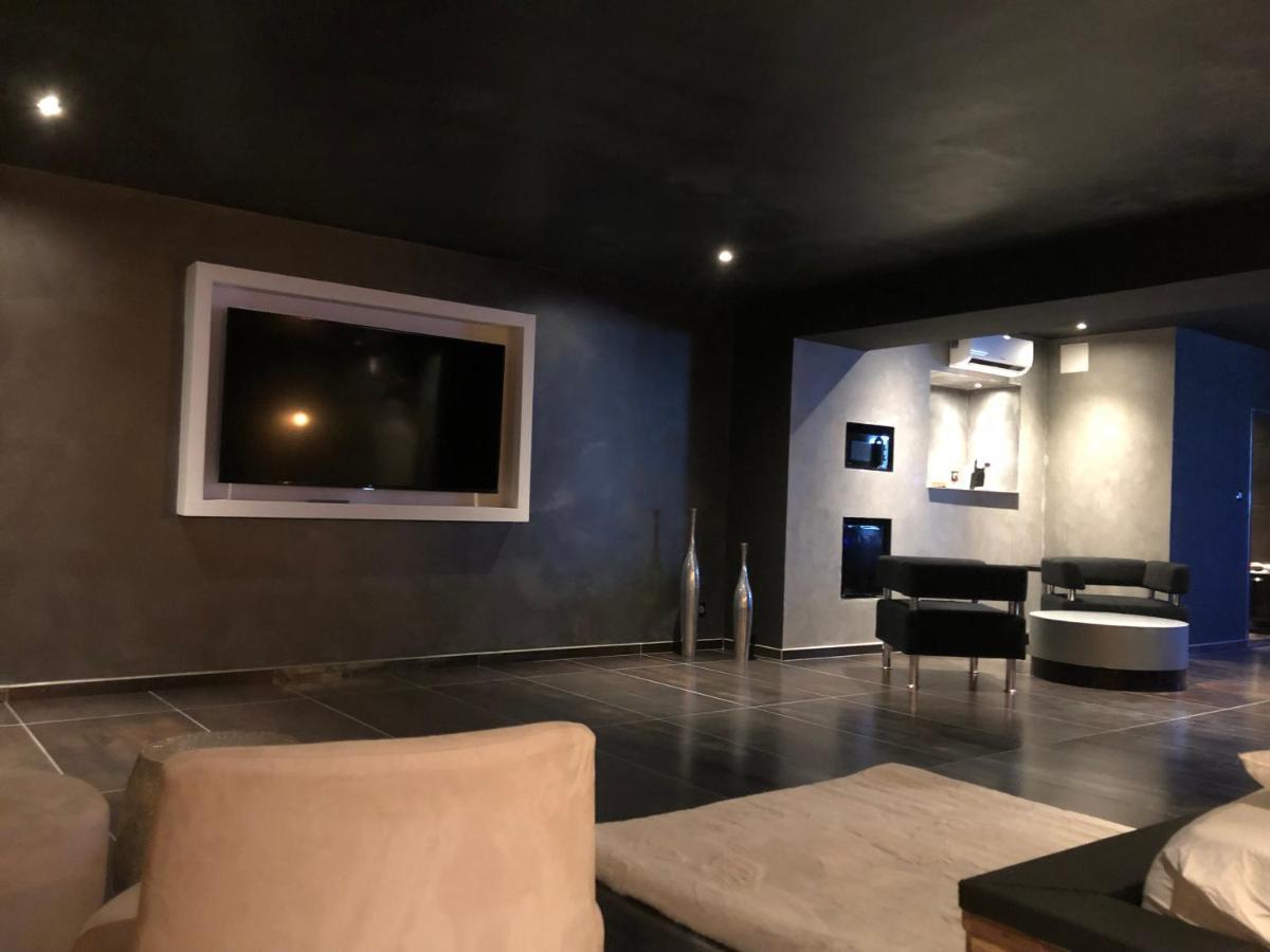 Spalace Cuincy Ngoại thất bức ảnh